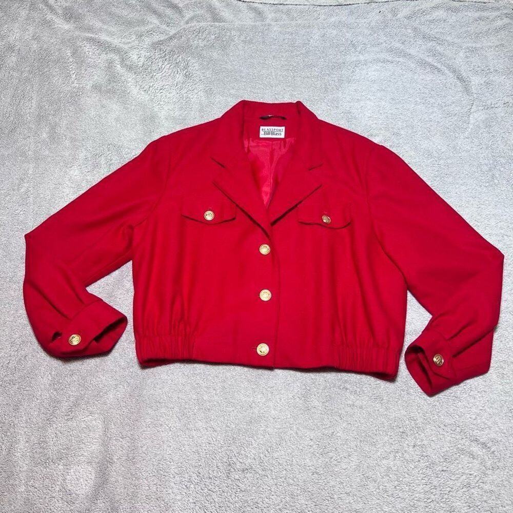 VTG bill blass Red Cropped Bomber Jacket Gold Buttons